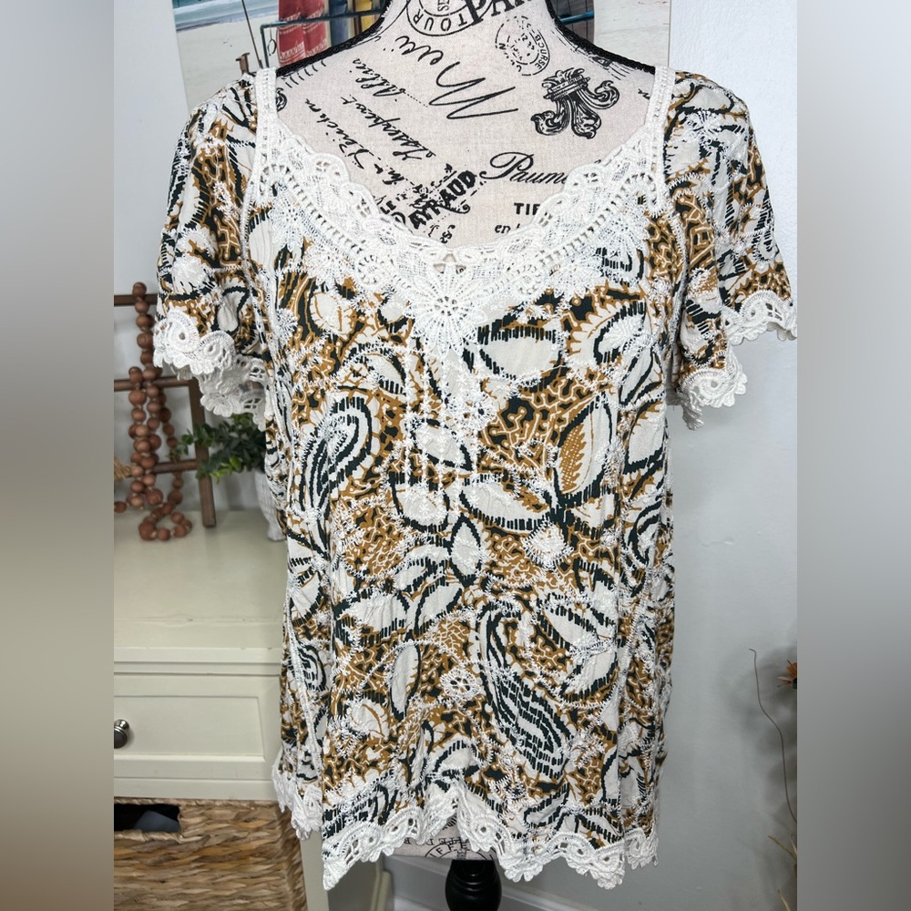 Democracy Floral Lace Top